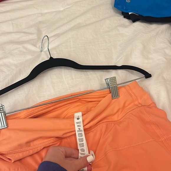Lululemon pace rival skirt. Amazing condition. Size 4. Salmon/light orange pink - Picture 4 of 7